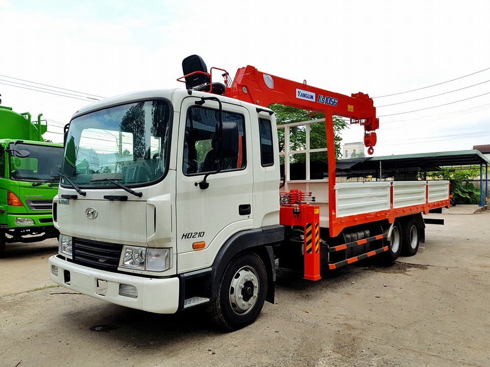 Cho Thuê Xe Cẩu Thùng Từ 1 Tấn Đến 20 Tấn